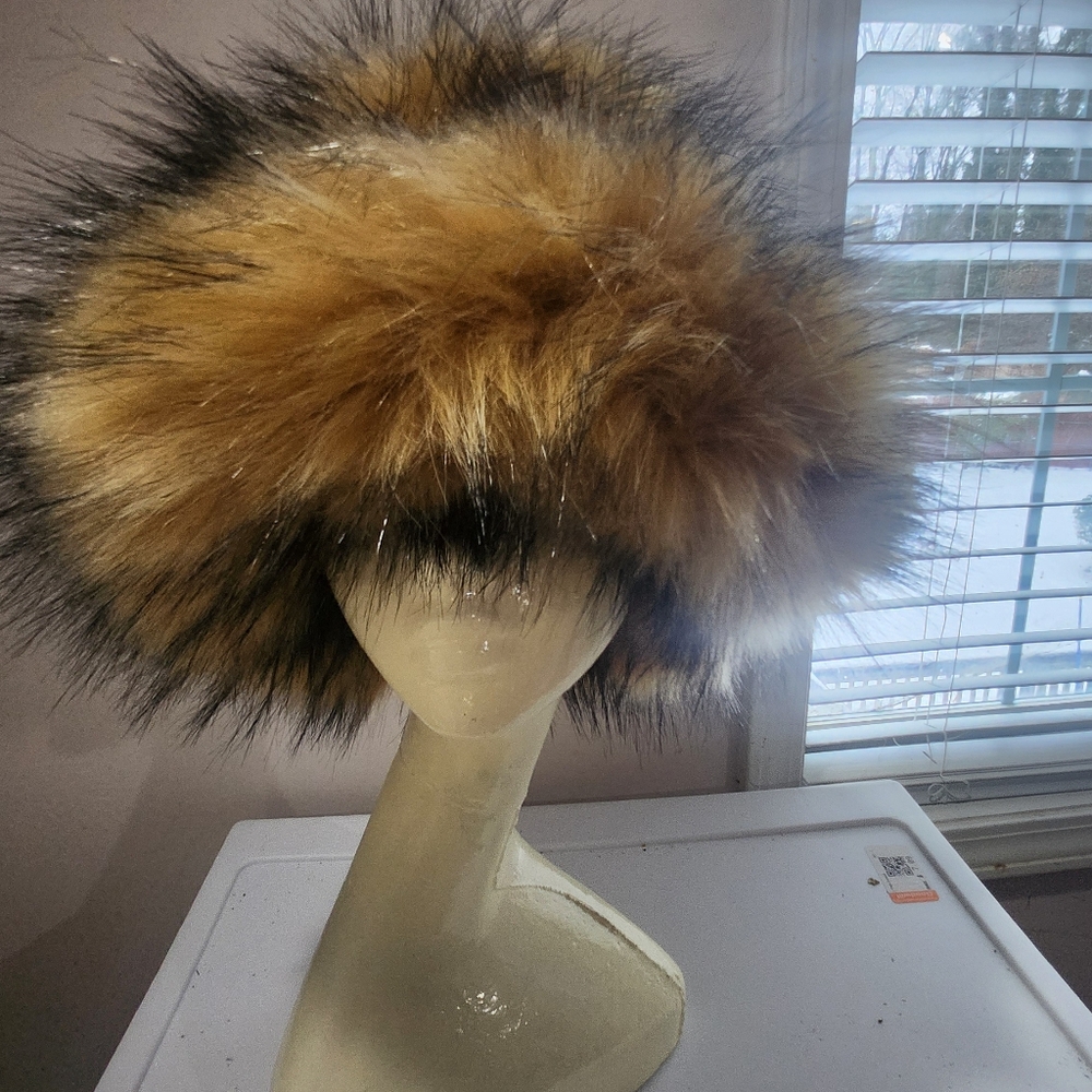 Hat - Picture 3 of 3